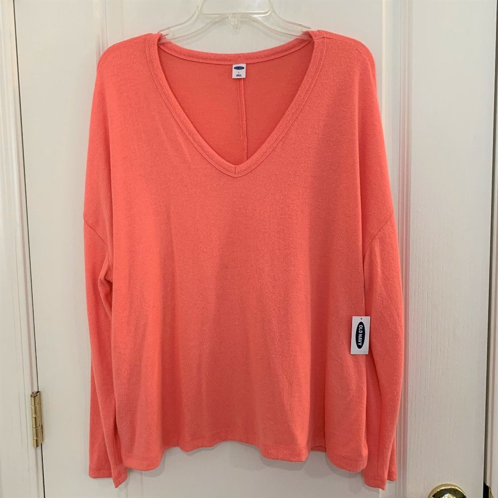 Old Navy Cozy Plush Knit V-Neck Top Soft Oversized Grapefruit Tee Size Large NEW